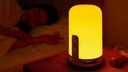 Xiaomi has introduced the world's first lamp that does not harm sleep