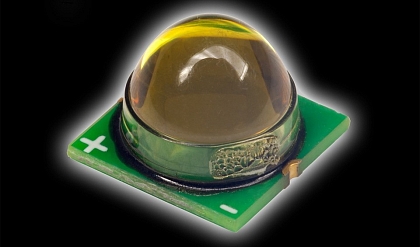Kompaktný infračervený LED indikátor od TT Electronics s úzkym FWHM uhlom