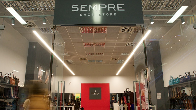 LED illuminance of store SEMPRE / OC MAX NITRA