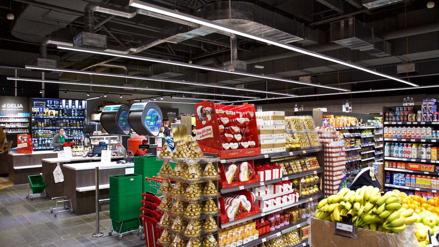 LED illuminance of grocery / Polus City Center Bratislava