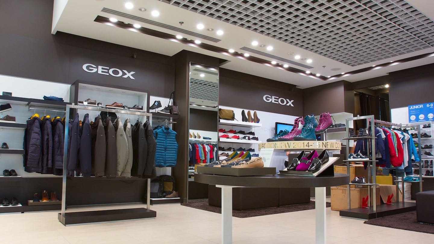 LED illuminance of shoe store GEOX / OC Centrál Bratislava